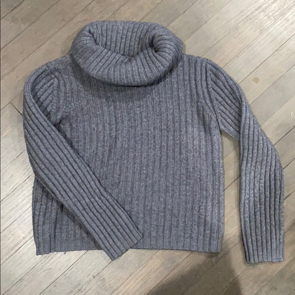 Vintage Gray Crop Sweater